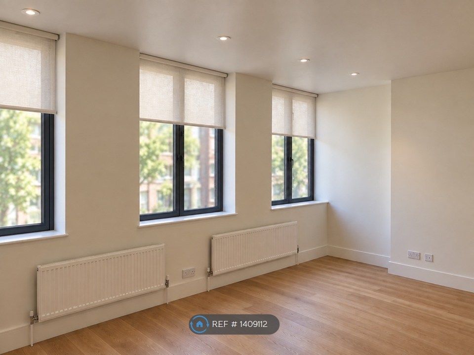 Property photo 2 of 9 Excellent Light