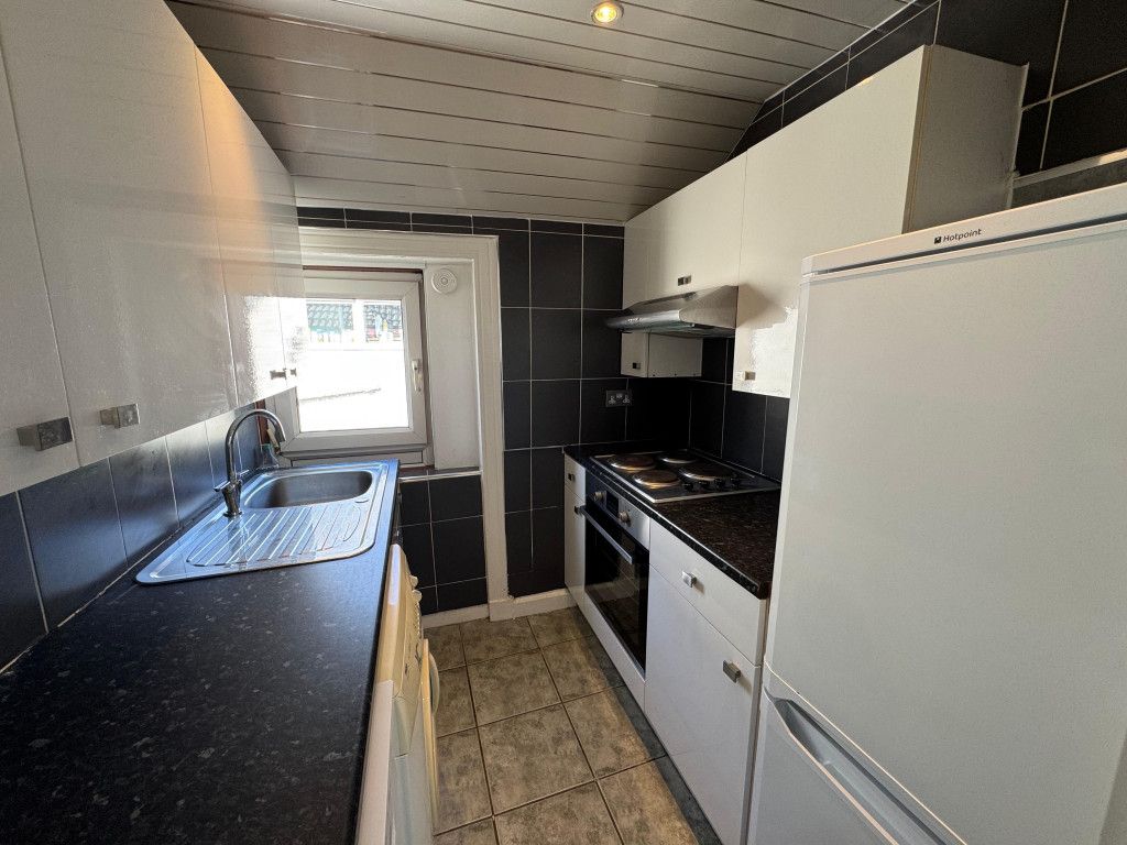 Property photo 2 of 26