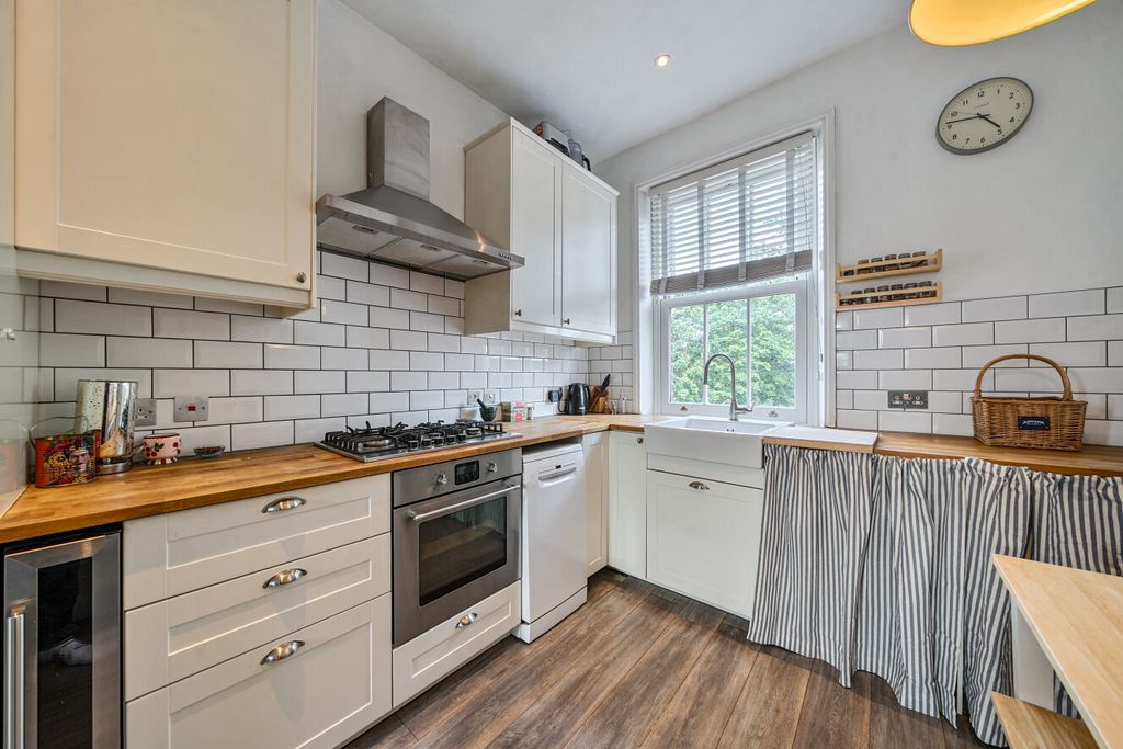 Property photo 3 of 13 2-6A623E9E3Be1c-1...