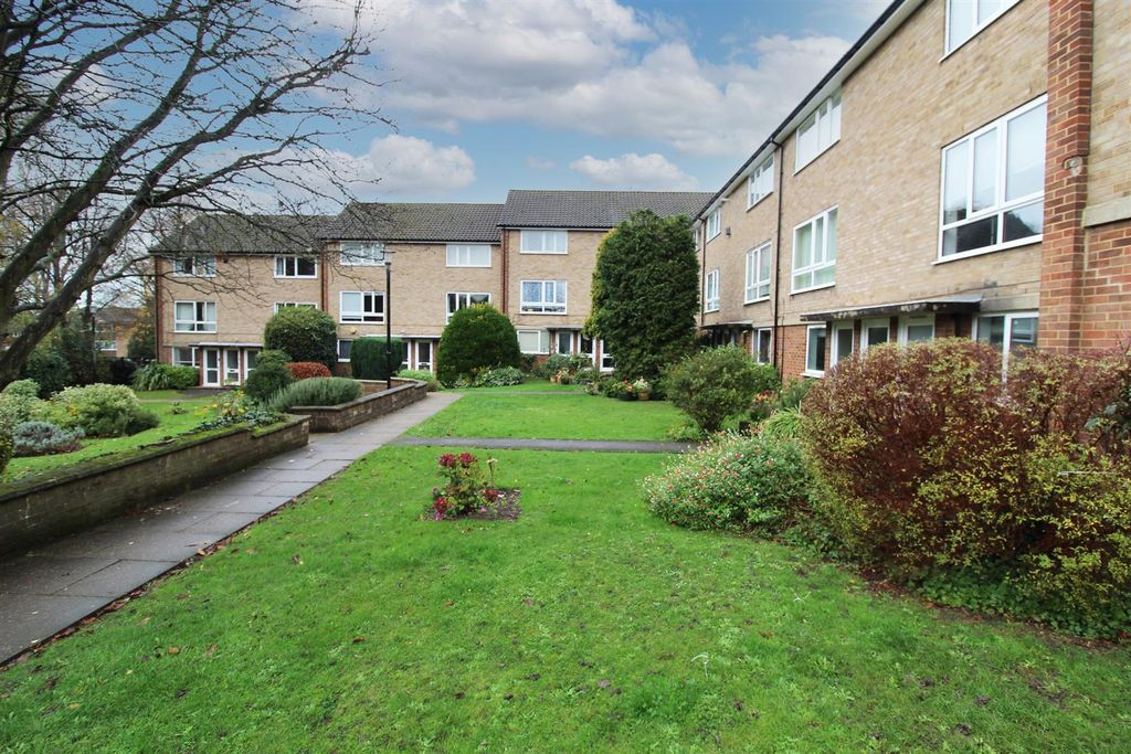 Property photo 2 of 3