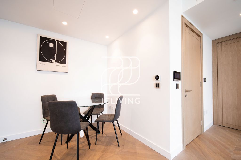 Property photo 3 of 12 Gallery