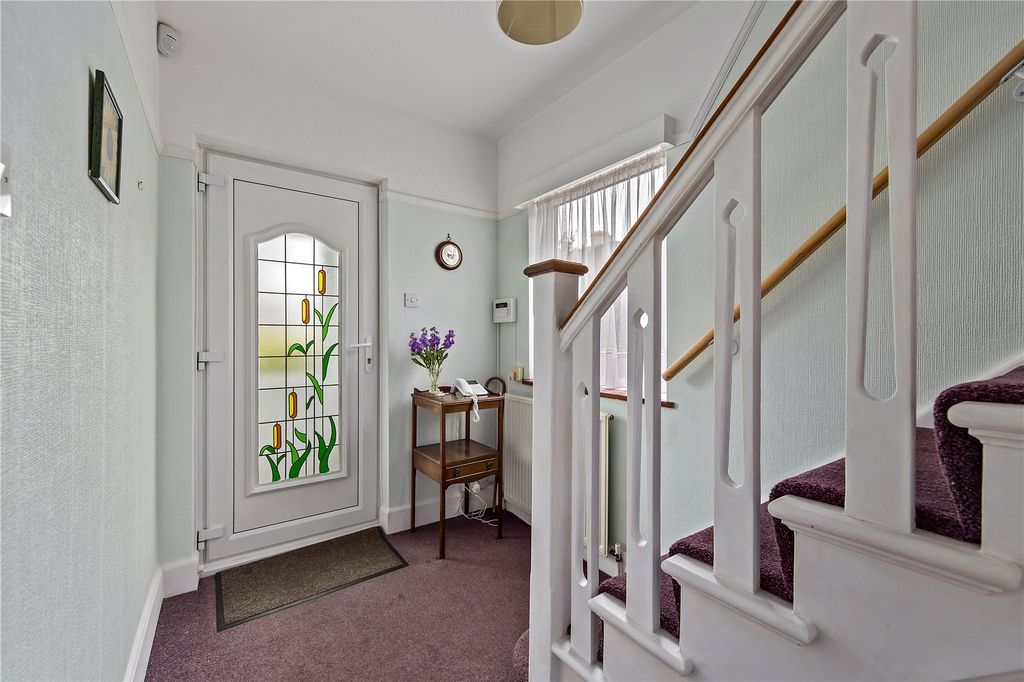 Property photo 2 of 12 Picture No. 10