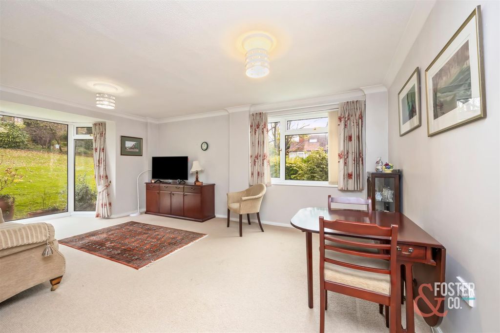 Property photo 2 of 24 Varndean Drive, Monterey Court, 4-009.Jpg