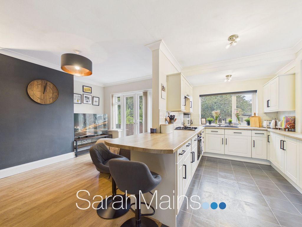 Property photo 2 of 15 Dining Kitchen/Family Area