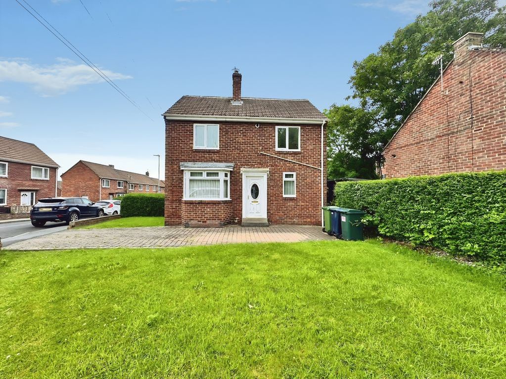 Property photo 1 of 9 Front