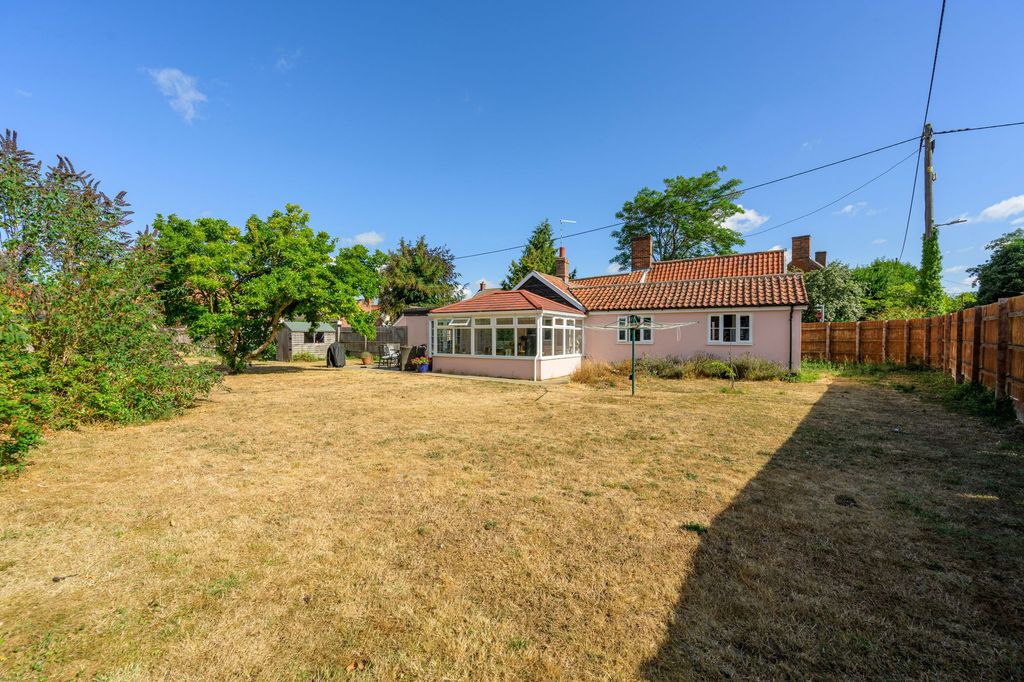 Property photo 1 of 28