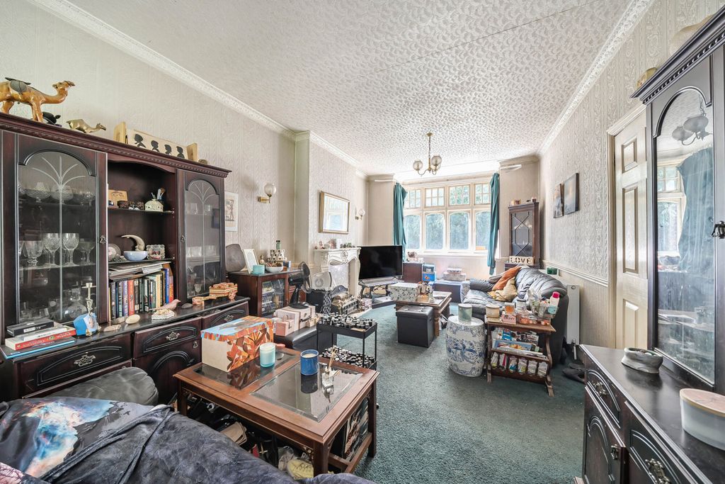 Property photo 2 of 20 1318805-14-6866Bd...