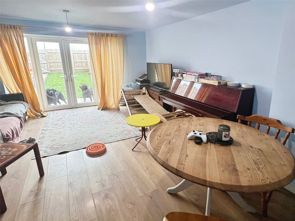 Property photo 3 of 12 Picture No. 06