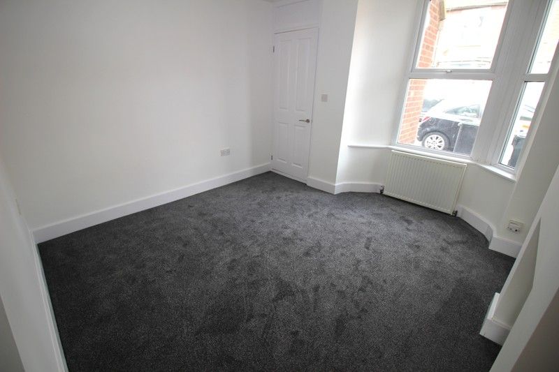 Property photo 2 of 10 Lounge