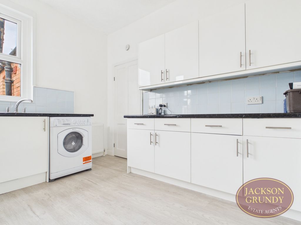 Property photo 2 of 9 King Edward Road