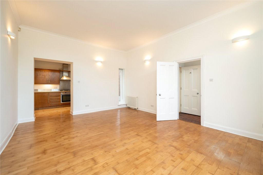 Property photo 3 of 9 Picture No. 02