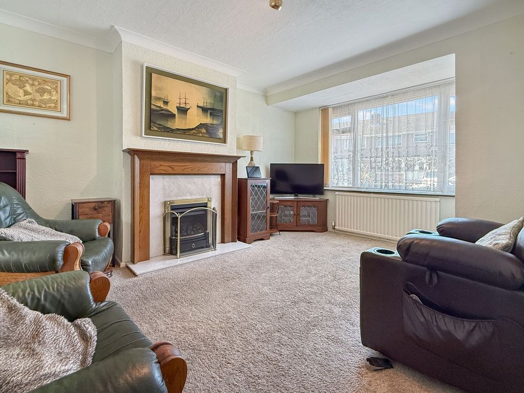Property photo 3 of 21