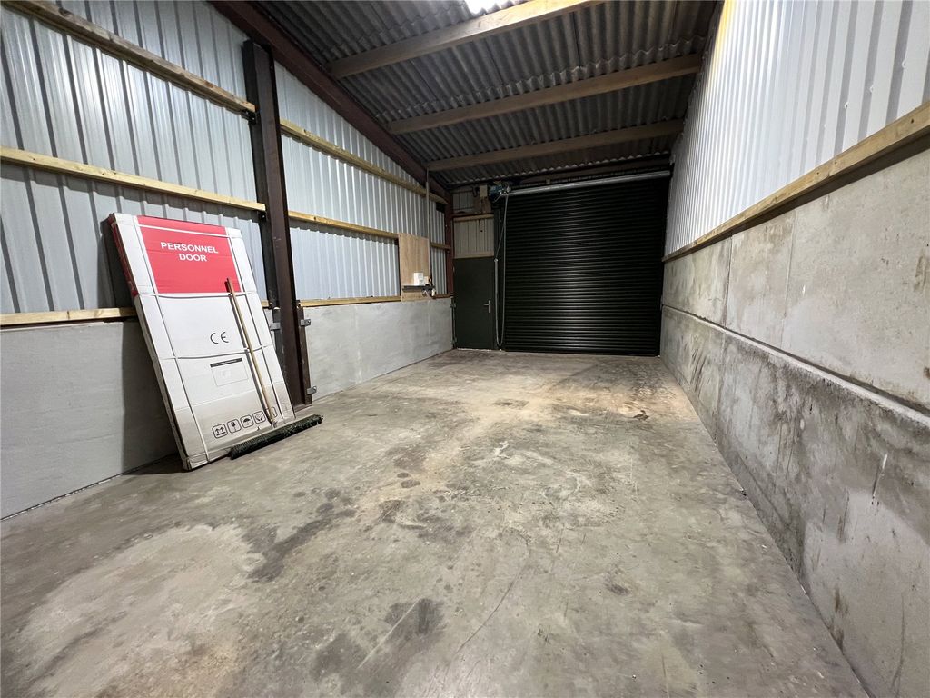 Property photo 2 of 8 Picture No. 01