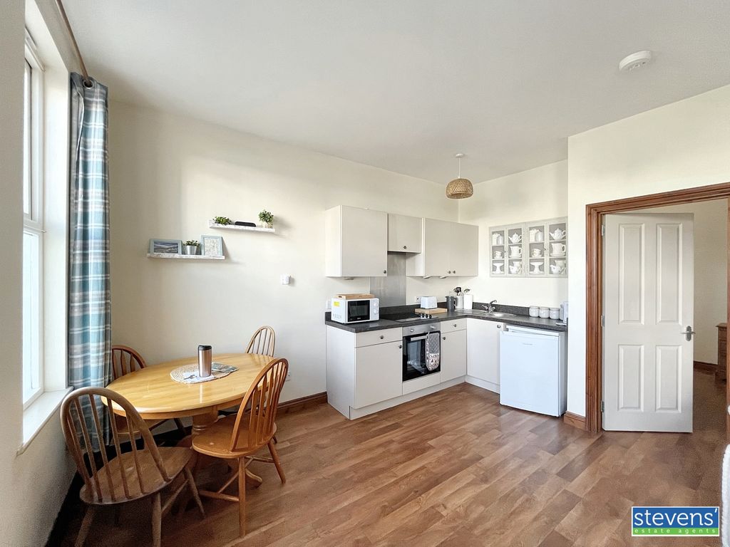 Property photo 2 of 7 Image00003