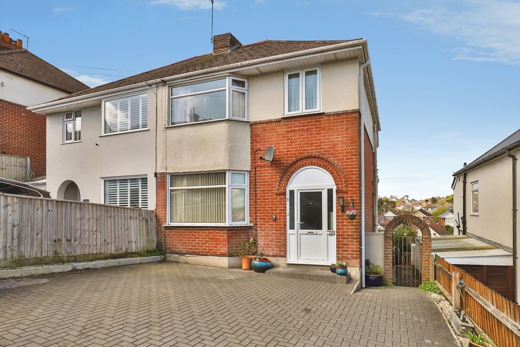 Property photo 1 of 18 Pbox-Img.Jpg