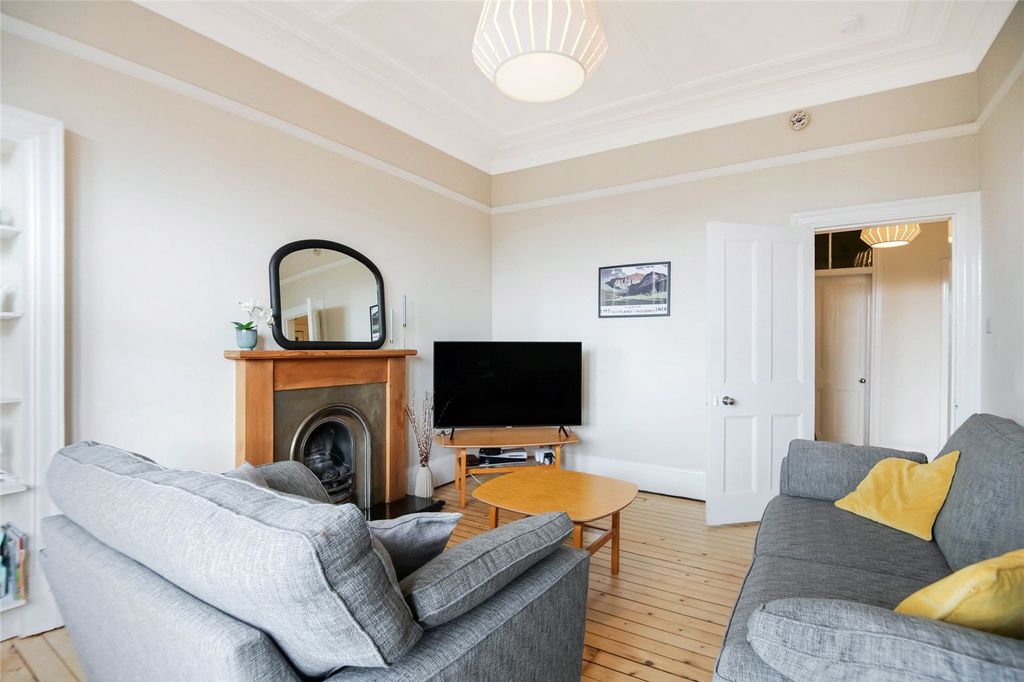 Property photo 3 of 16 Living Room