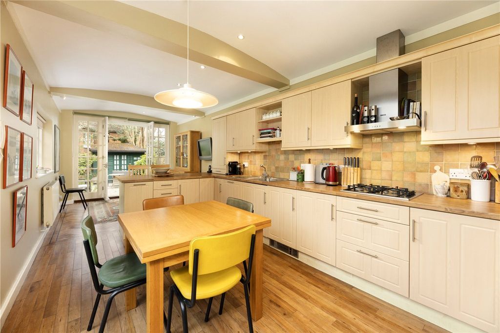 Property photo 2 of 11 Picture No. 07