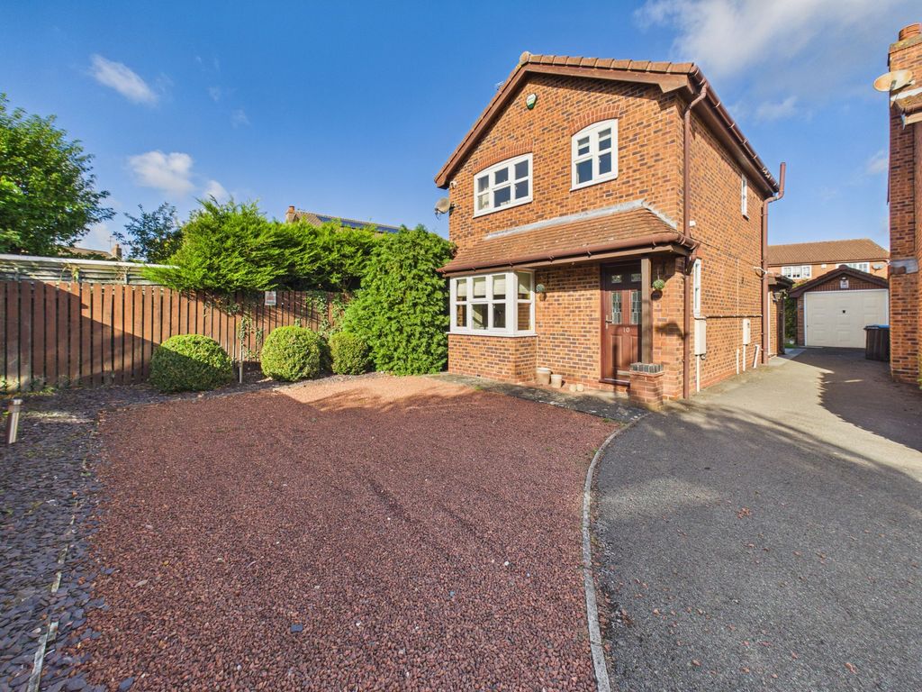 Property photo 1 of 18