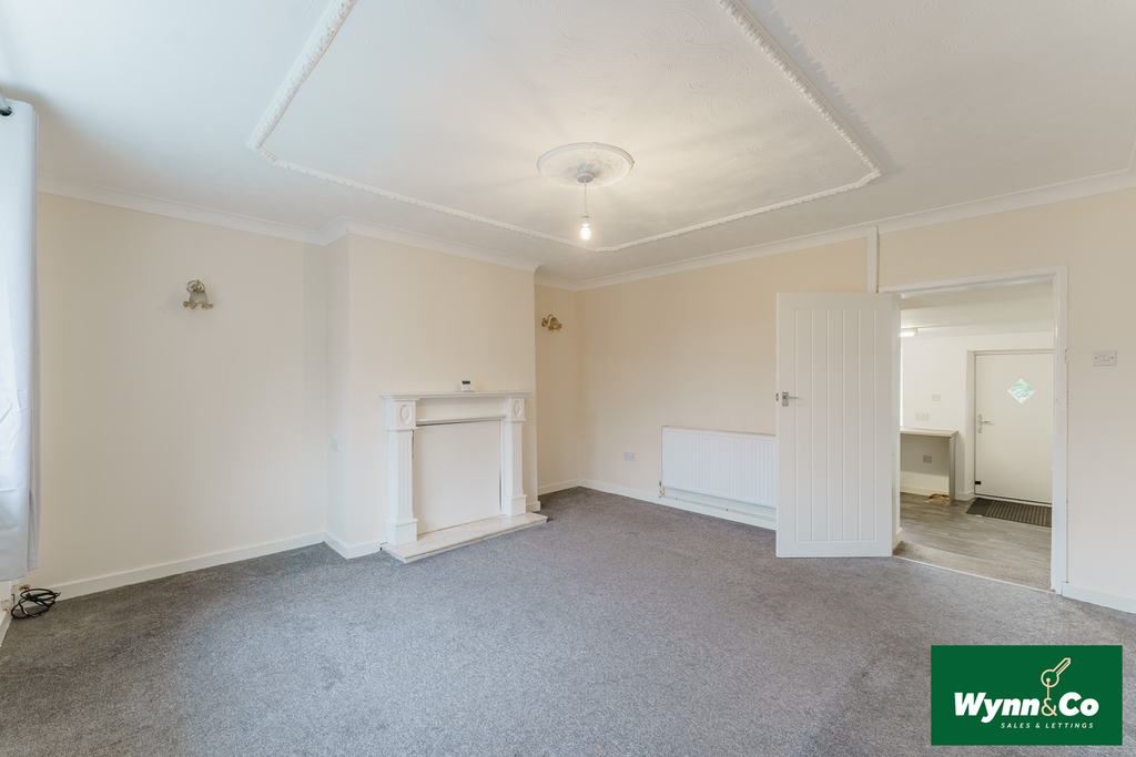 Property photo 3 of 23 Living Room