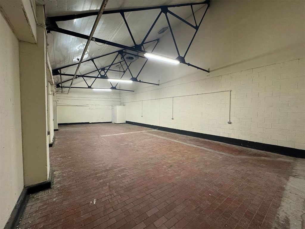 Property photo 2 of 4