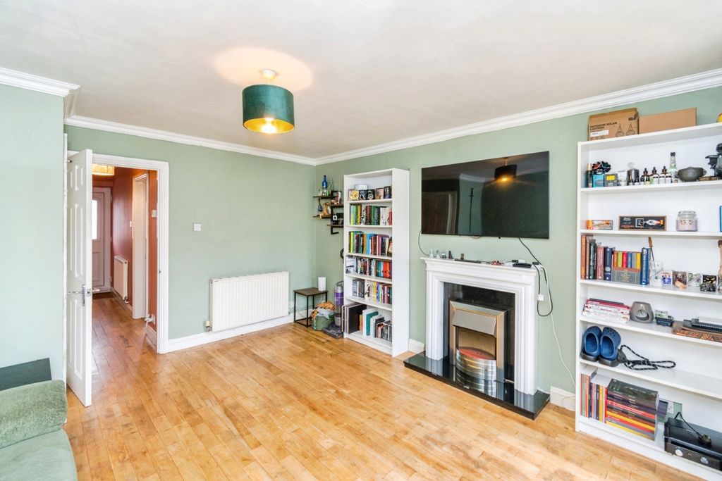 Property photo 3 of 15 Pbox-Img.Jpg