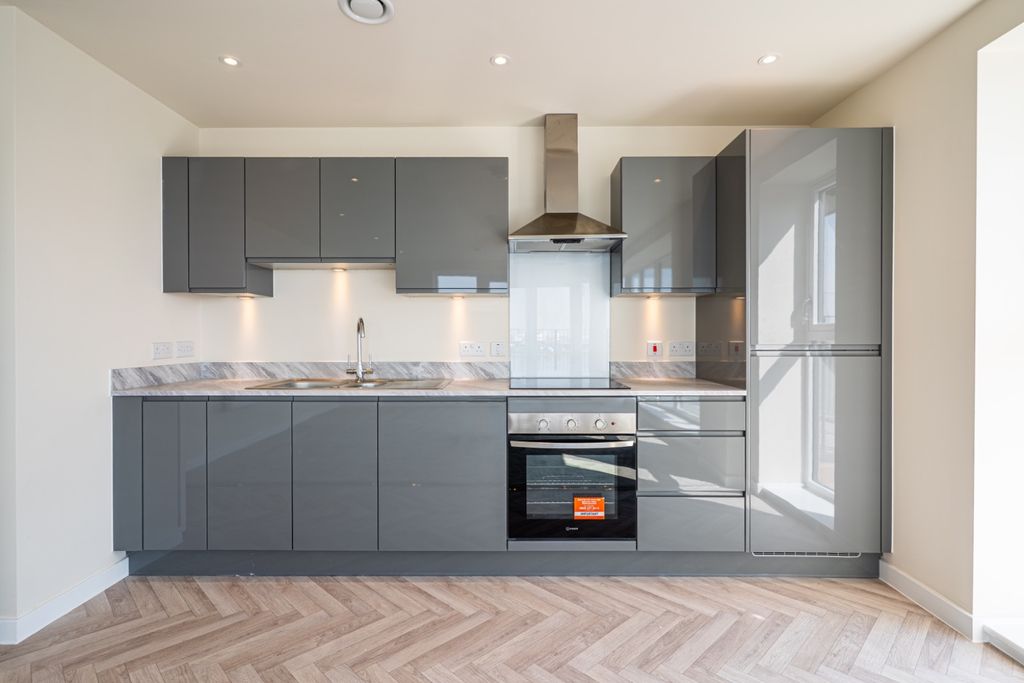 Property photo 2 of 28 5417032