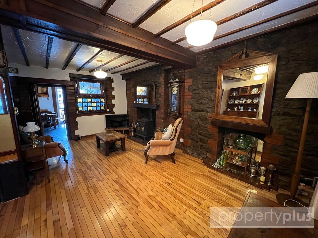 Property photo 1 of 16 Picture No. 10