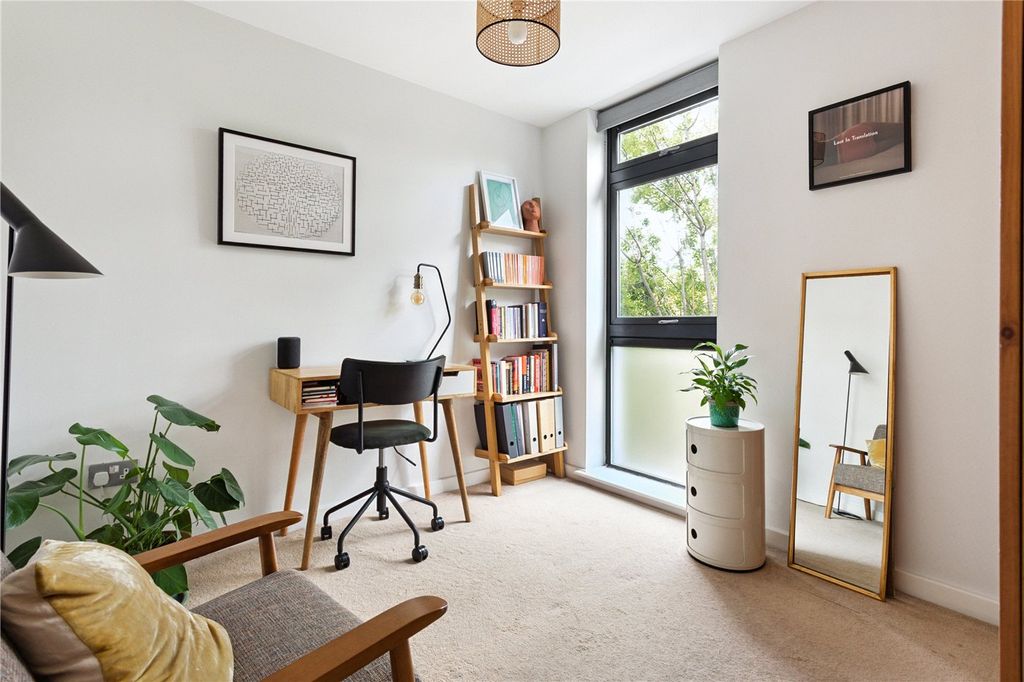 Property photo 3 of 12 Picture No. 14