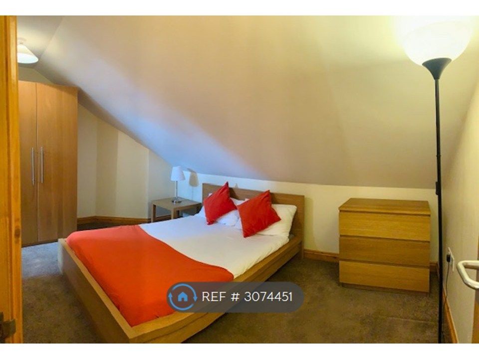 Property photo 1 of 4 Double Bedroom