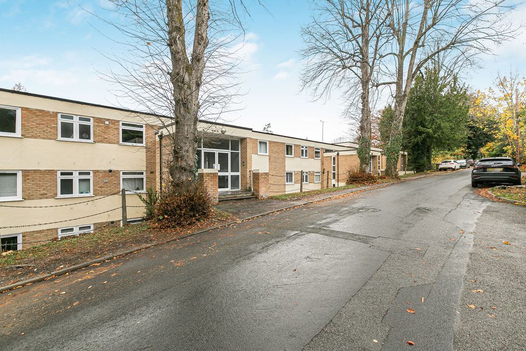 Property photo 1 of 24