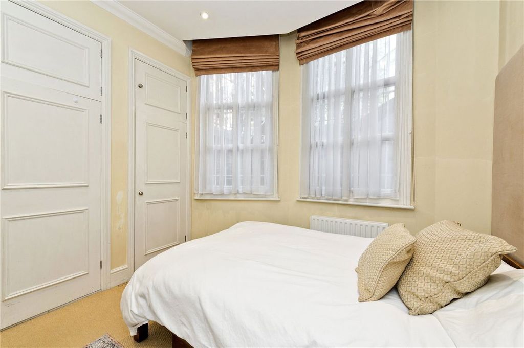 Property photo 3 of 8