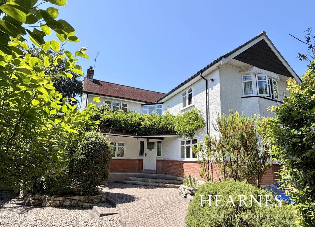 Property photo 1 of 39