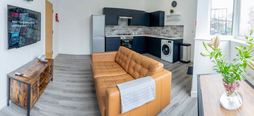 Property photo 2 of 7 Property Photo