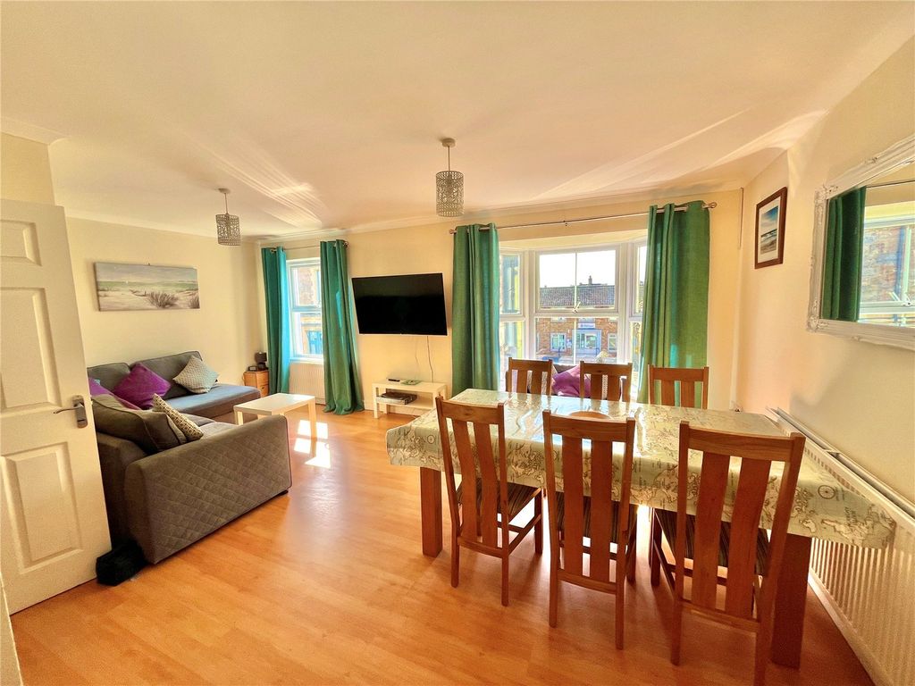 Property photo 3 of 15 Picture No. 08
