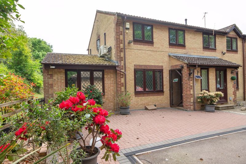 Property photo 1 of 17 External