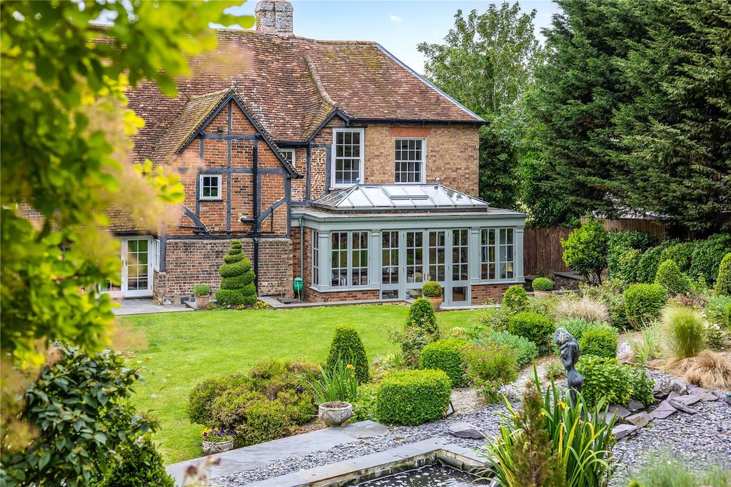 Additional image 16 of 6 bed detached house for saleEggington, Leighton Buzzard, Bedfordshire LU7