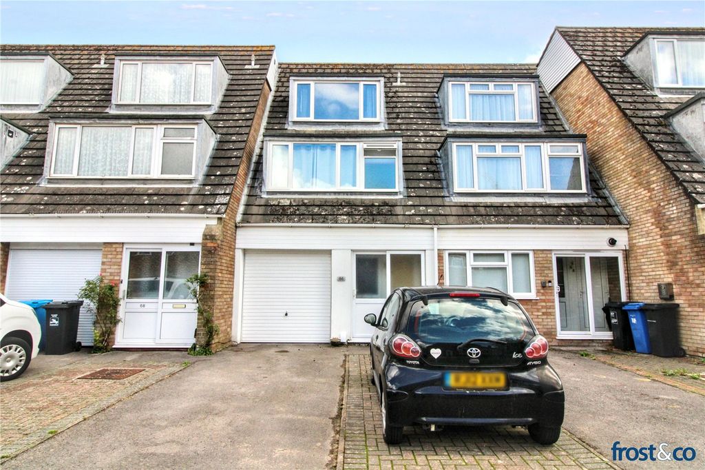 Property photo 1 of 15 Skinner Street