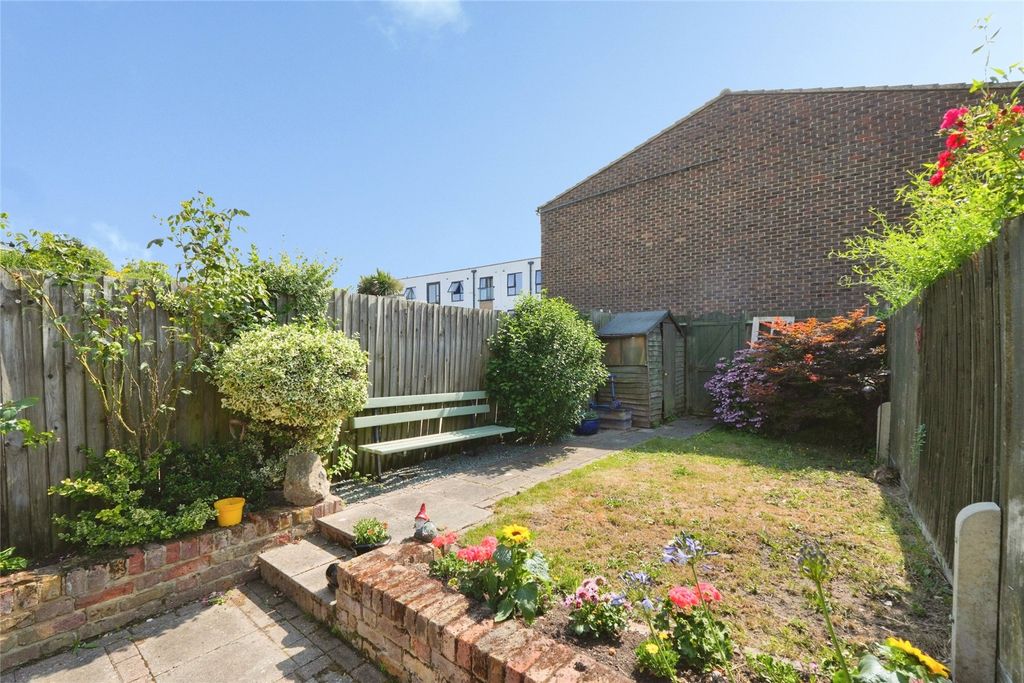 Property photo 2 of 20 Picture No. 19