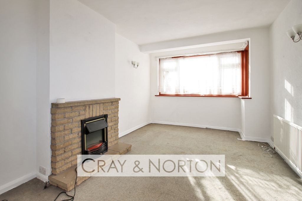 Property photo 2 of 9 Photo 1