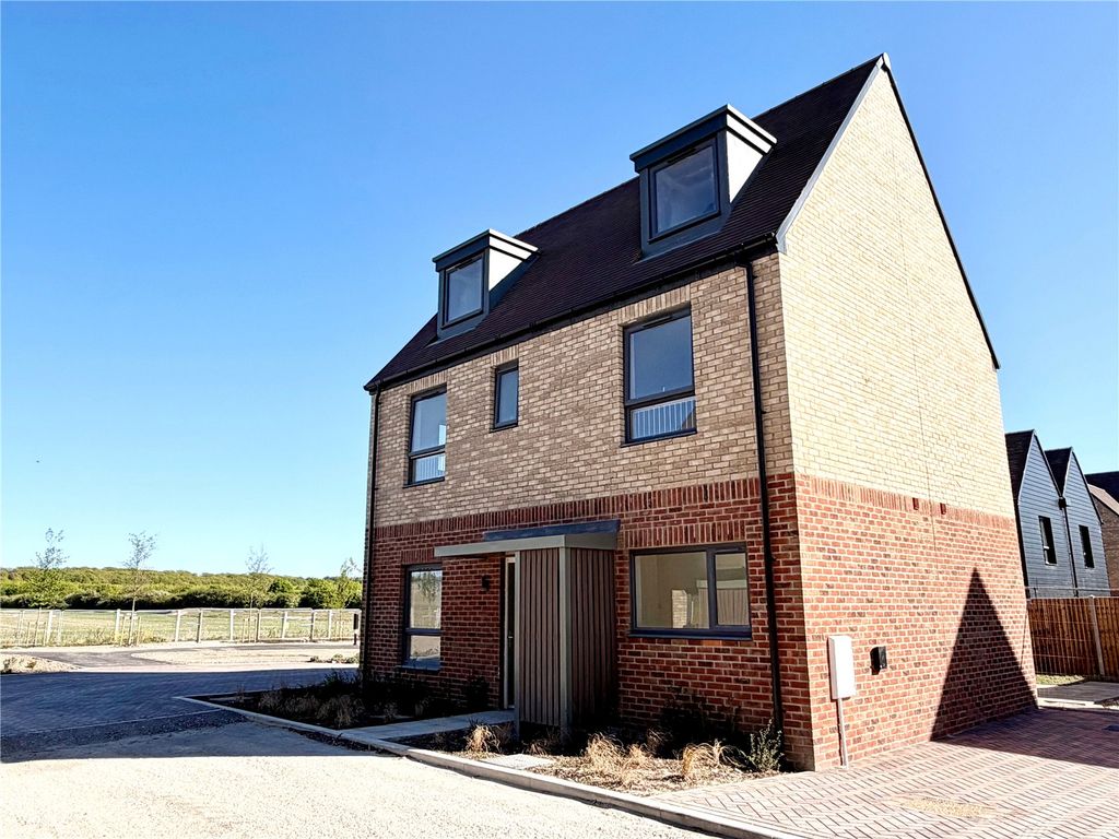 Property photo 1 of 9 Plot 195