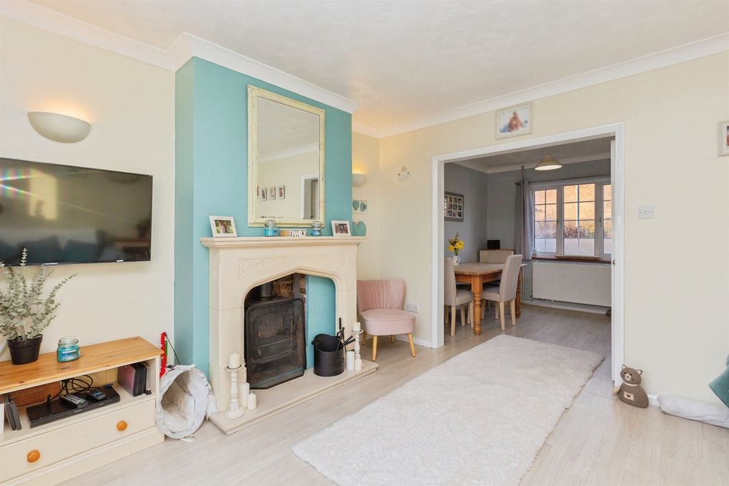 Property photo 2 of 15