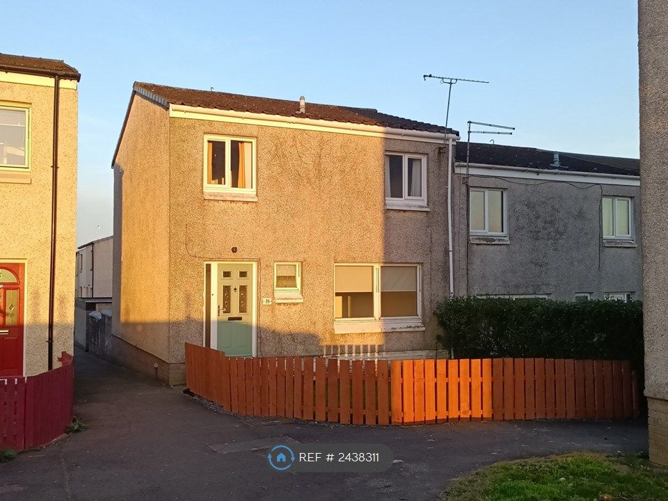 Property photo 1 of 31 Front Of House, Parking Ro Rear Carpark