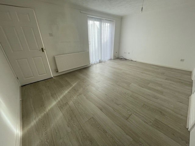 Property photo 1 of 7 Snowley Park, Whittlesey