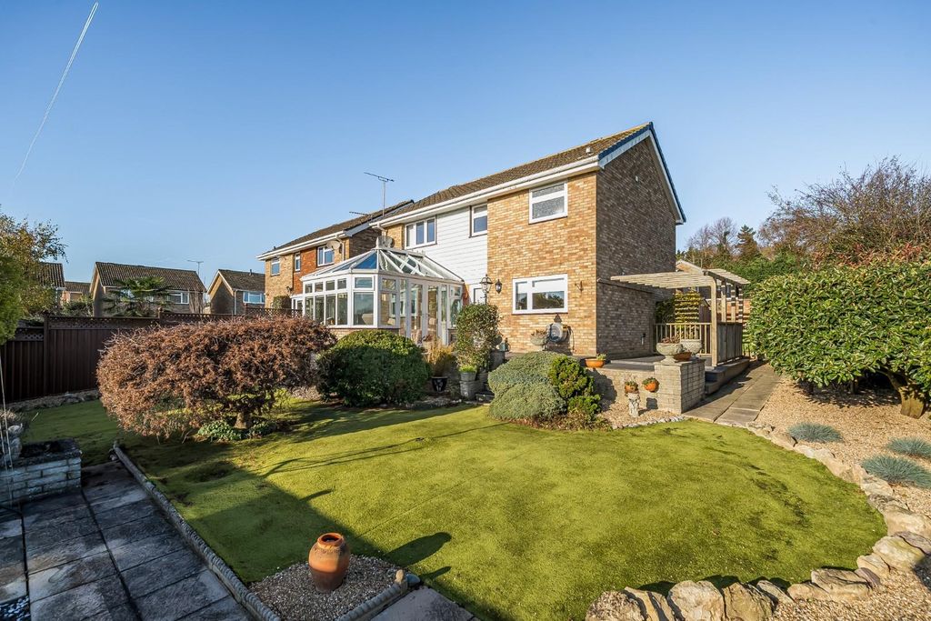 Property photo 2 of 16 1382096-5-692067E3d4B75.Jpg