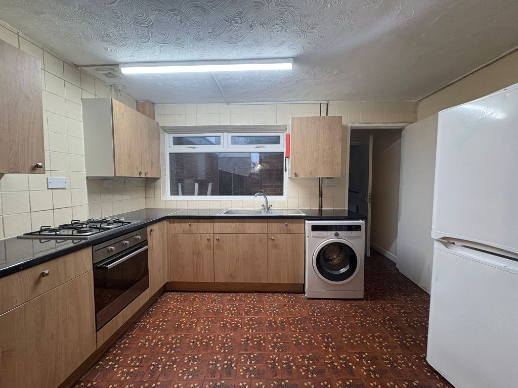 Property photo 3 of 15 Photo-2025-12-16-10-40-40