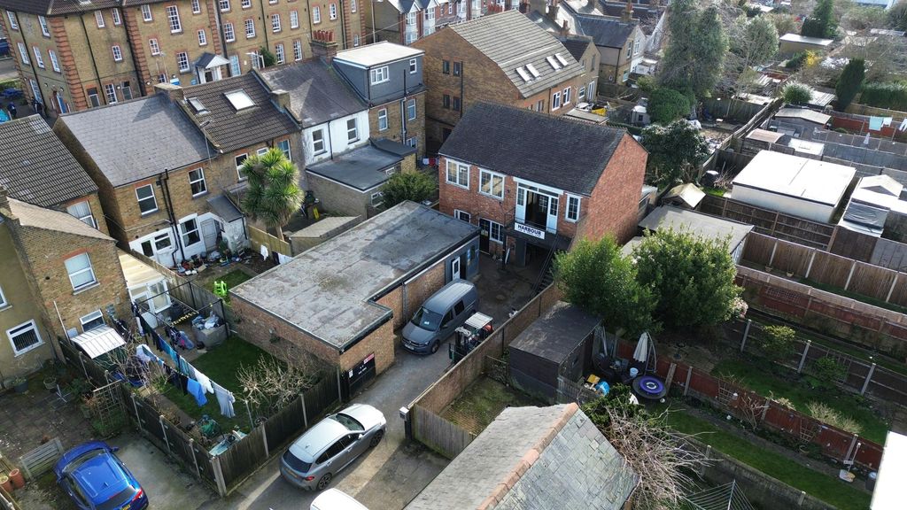 Property photo 2 of 9 Dji_0928.Jpg