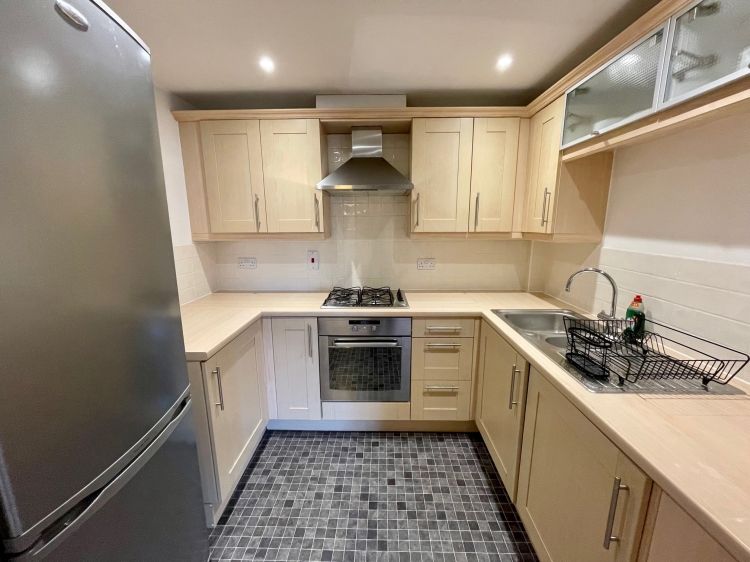 Property photo 3 of 9 2