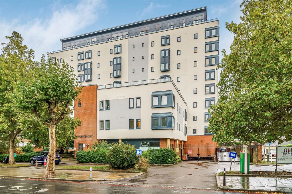 Property photo 1 of 5