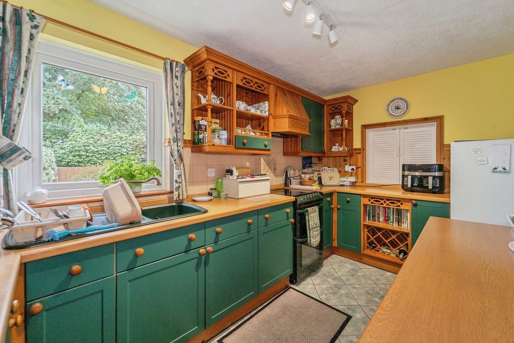 Property photo 2 of 23 Pbox-Img.Jpg