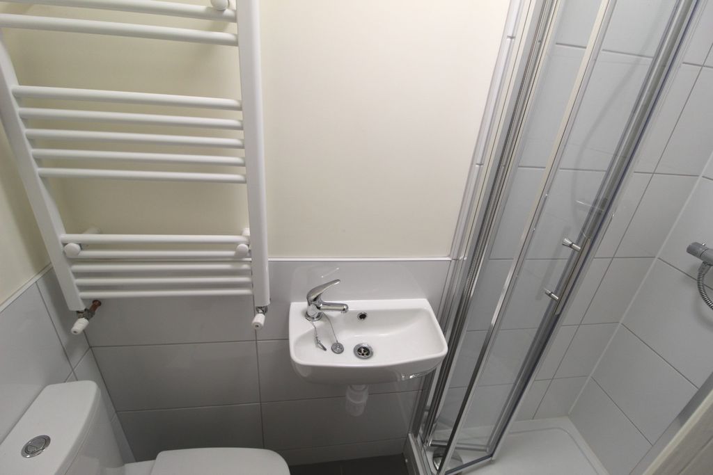 Property photo 1 of 3 1874660